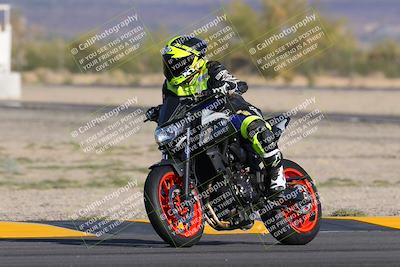 media/Nov-05-2022-SoCal Trackdays (Sat) [[f8d9b725ab]]/Turn 5 (940am)/